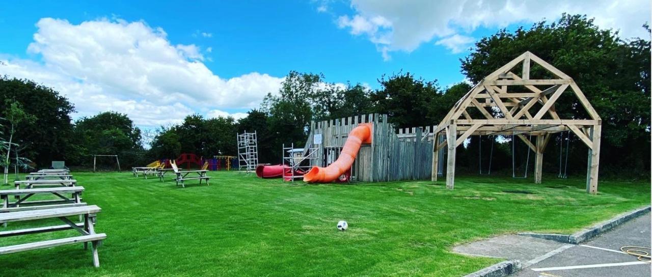Three Horseshoes Country Inn Barry Dış mekan fotoğraf